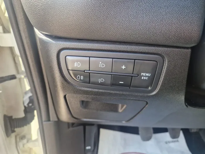 FIAT GRANDE PUNTO 5p 1.4 natural power Dynamic 77cv - immagine 9
