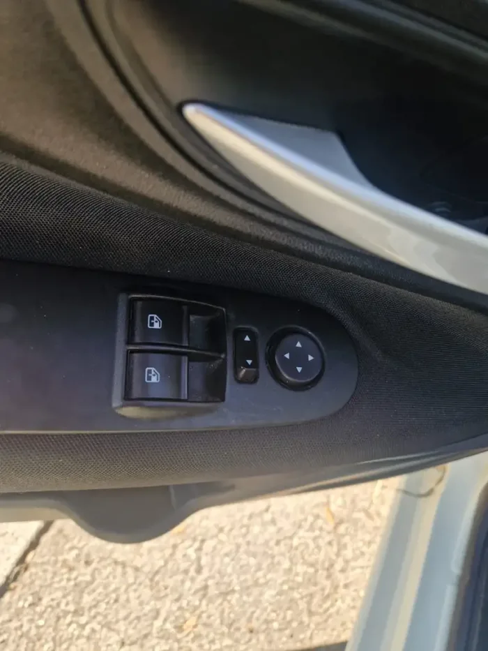 FIAT GRANDE PUNTO 5p 1.4 natural power Dynamic 77cv - immagine 10