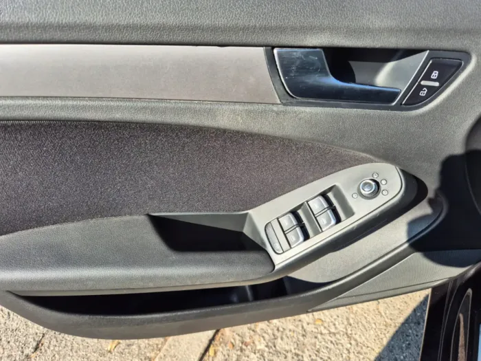 AUDI A4 AVANT 2.0 tdi Ambiente 143cv multitronic - immagine 10