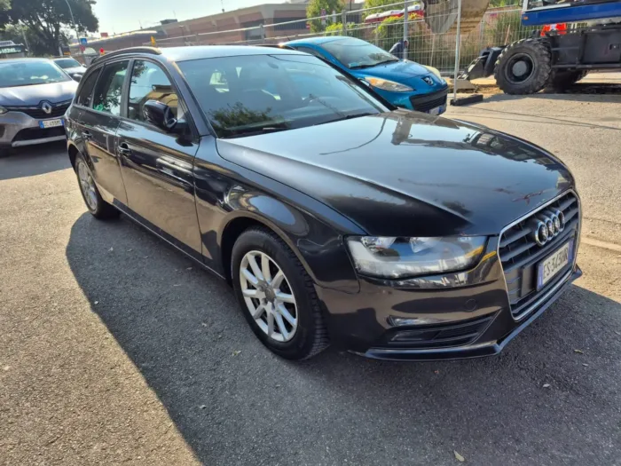 AUDI A4 AVANT 2.0 tdi Ambiente 143cv multitronic
