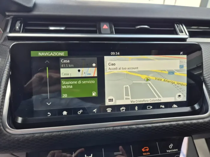 LAND ROVER RANGE ROVER VELAR 2.0d i4 HSE 180cv auto my20 - immagine 8