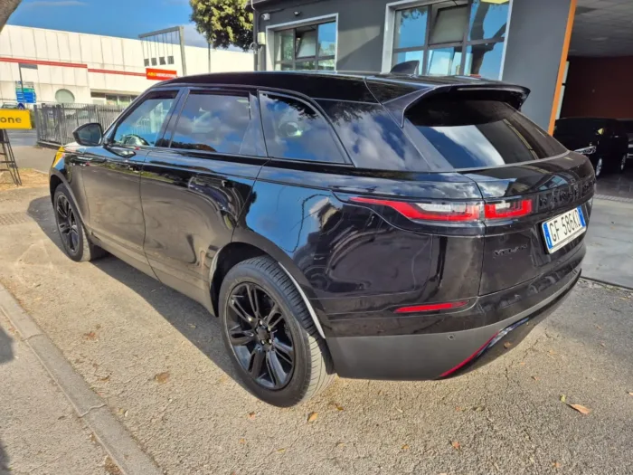 LAND ROVER RANGE ROVER VELAR 2.0d i4 HSE 180cv auto my20 - immagine 3
