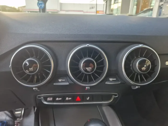 AUDI TT Coupe 1.8 tfsi S line s-tronic - immagine 12