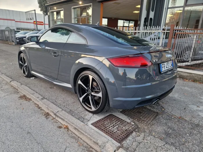 AUDI TT Coupe 1.8 tfsi S line s-tronic - immagine 4