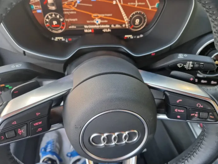 AUDI TT Coupe 1.8 tfsi S line s-tronic - immagine 10