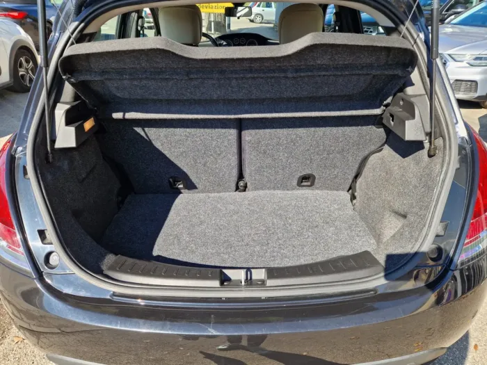 LANCIA YPSILON 0.9 t.air Elefantino ecochic metano 80cv - immagine 11