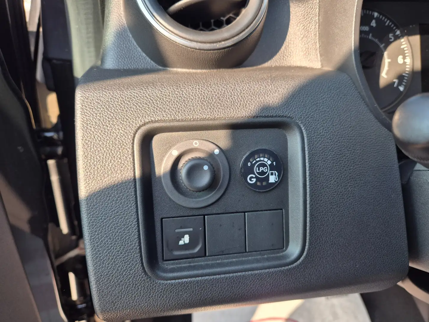 DACIA DUSTER GPL 4X2 TECHROAD - immagine 13