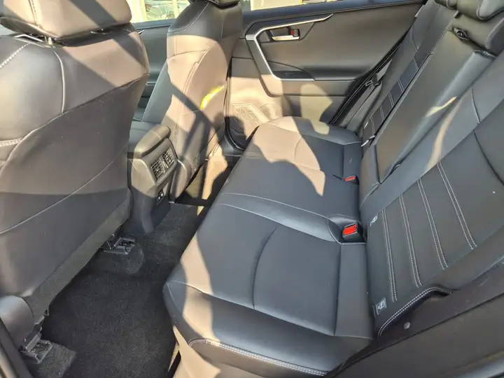 TOYOTA RAV4 2.5 VVT-IE H LOUNGE 2WD 218CV - immagine 14