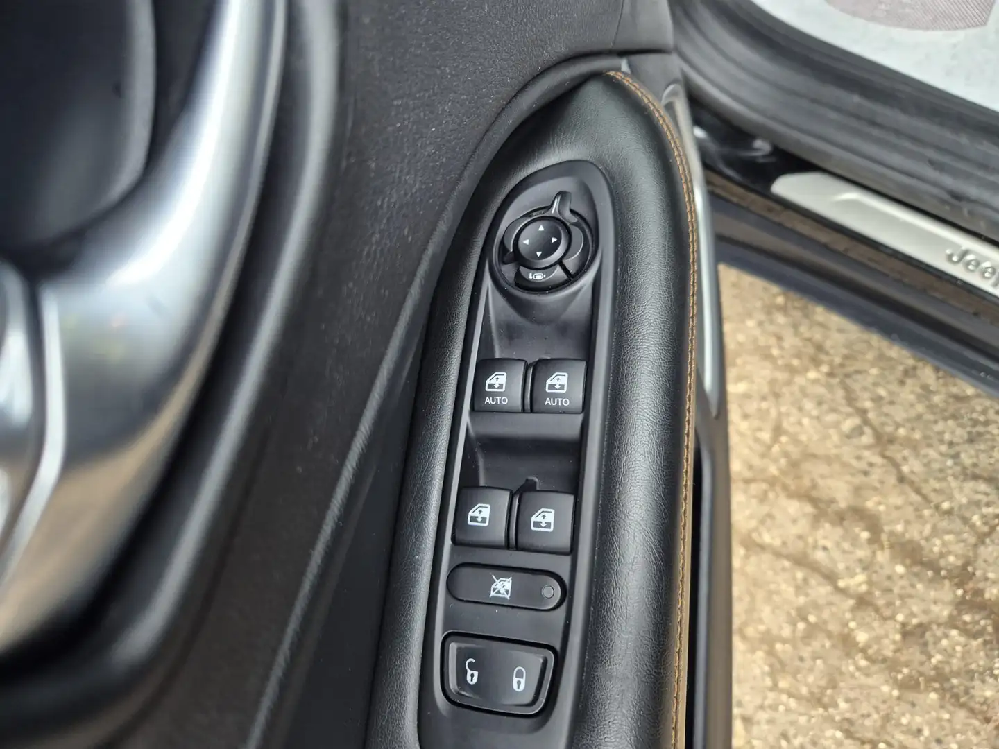 JEEP COMPASS 1.6 MTJ 120CV 2WD LIMITED - immagine 5