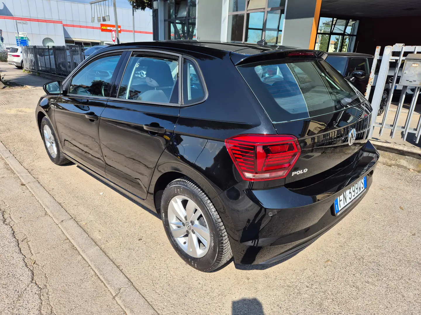 Volkswagen Polo 5p 1.0 mpi Comfortline 65cv - immagine 3