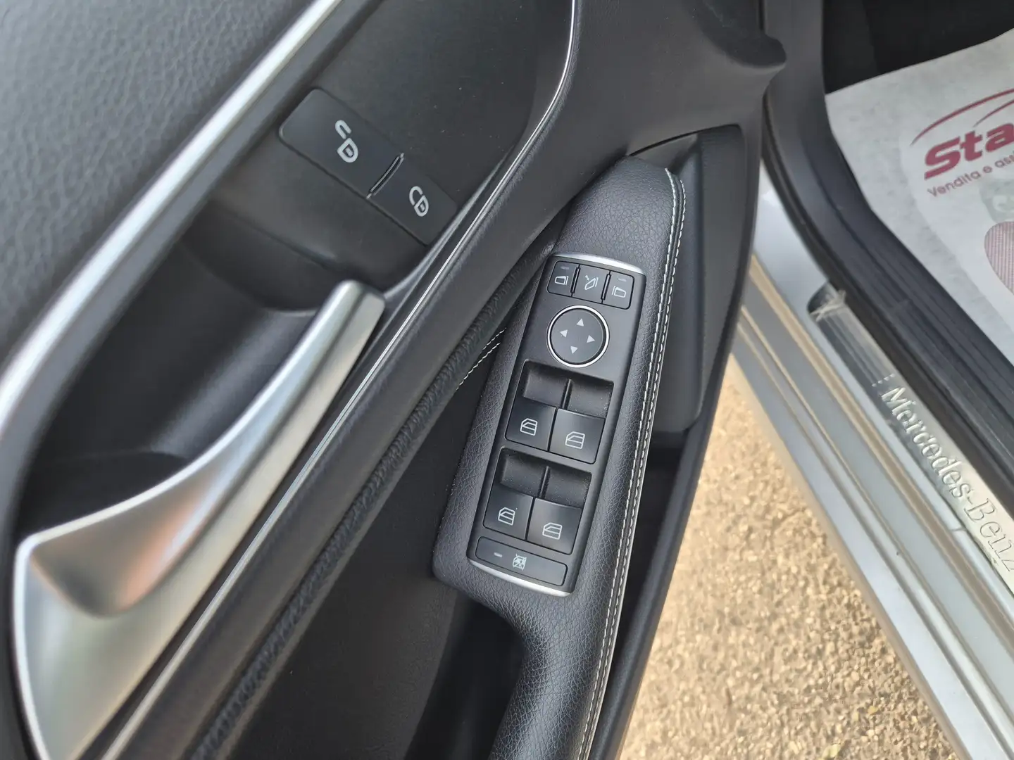 Mercedes-Benz A 180 d Premium my16 - immagine 7