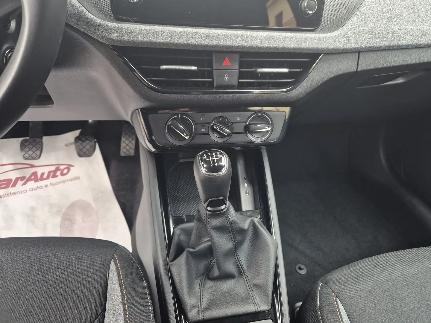 Skoda Kamiq 1.0 tsi Selection 95cv - immagine 8