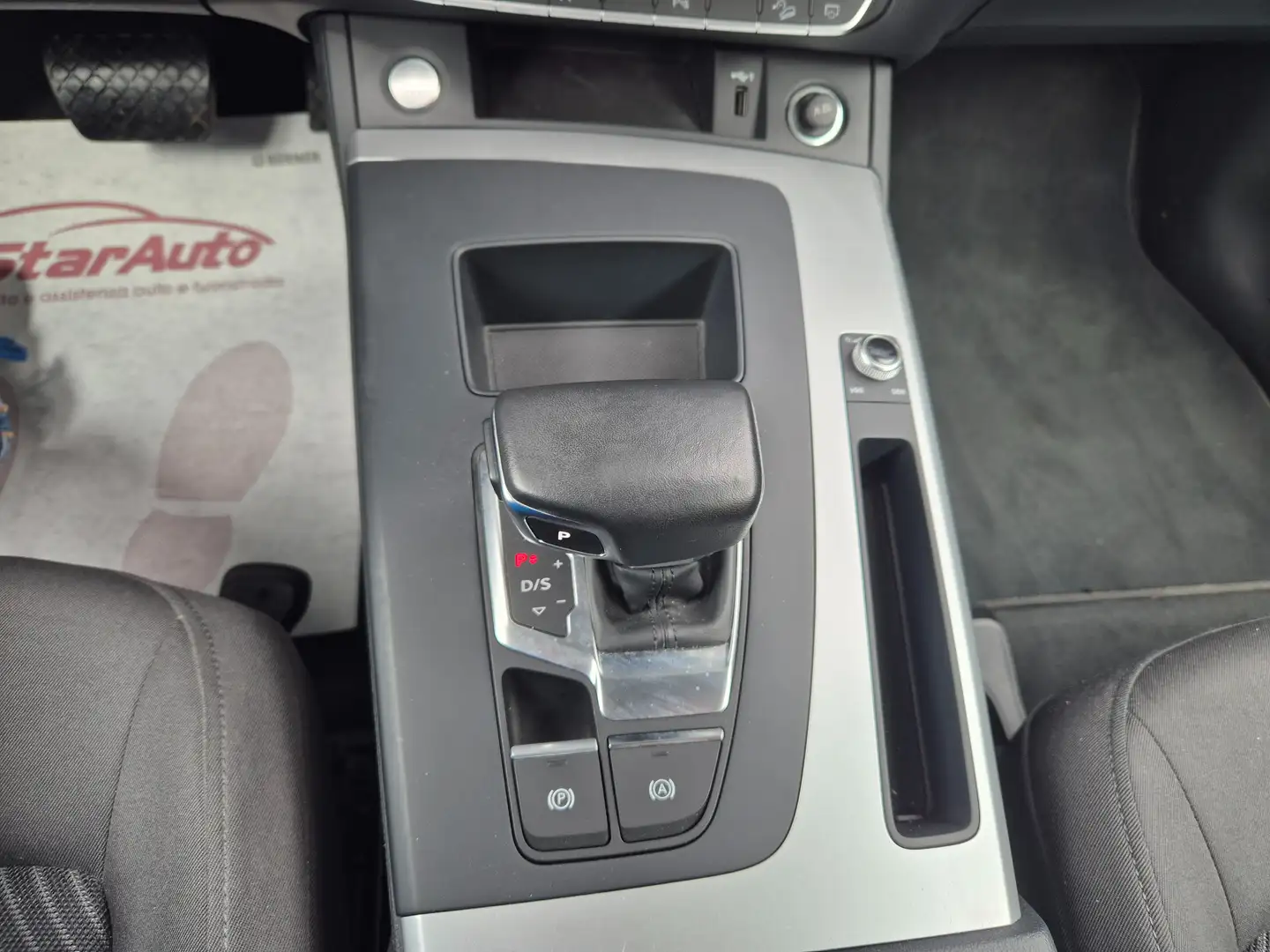 Audi Q5 Sportback 40 2.0 tdi mhev 12V Business Advanced quattro s-tronic - immagine 10