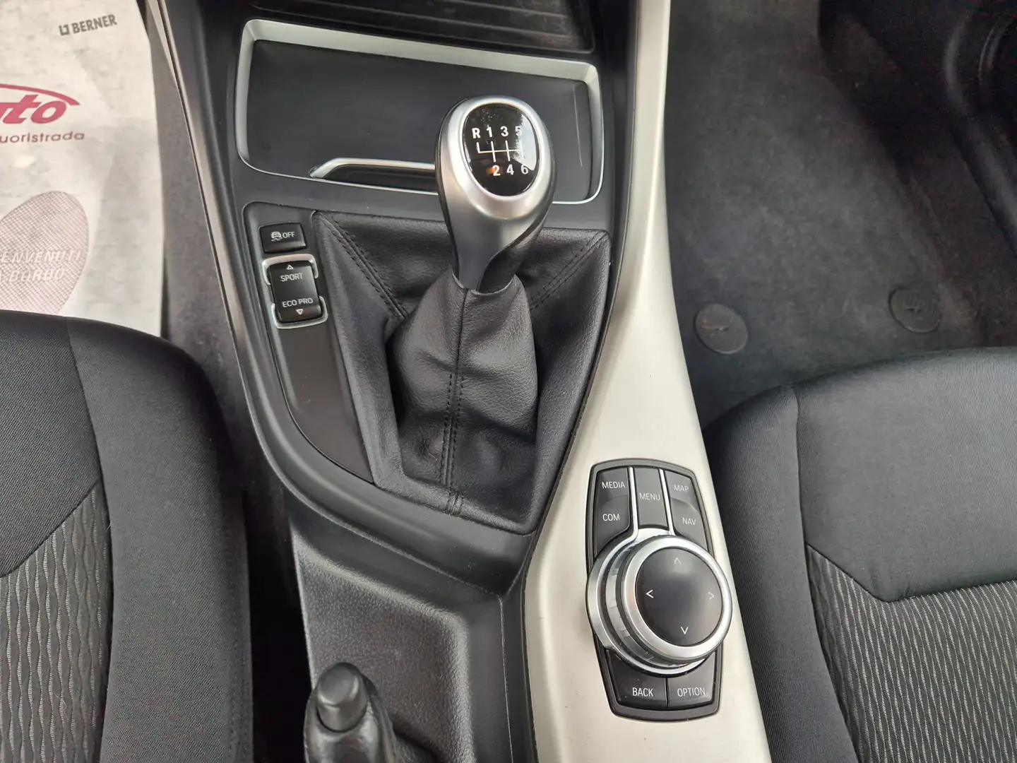 BMW 116i Advantage 5p - immagine 10