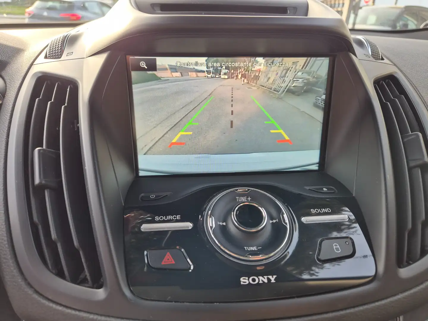 Ford Kuga 2.0 tdci Titanium 4wd 150CV AUT. AWD - immagine 12