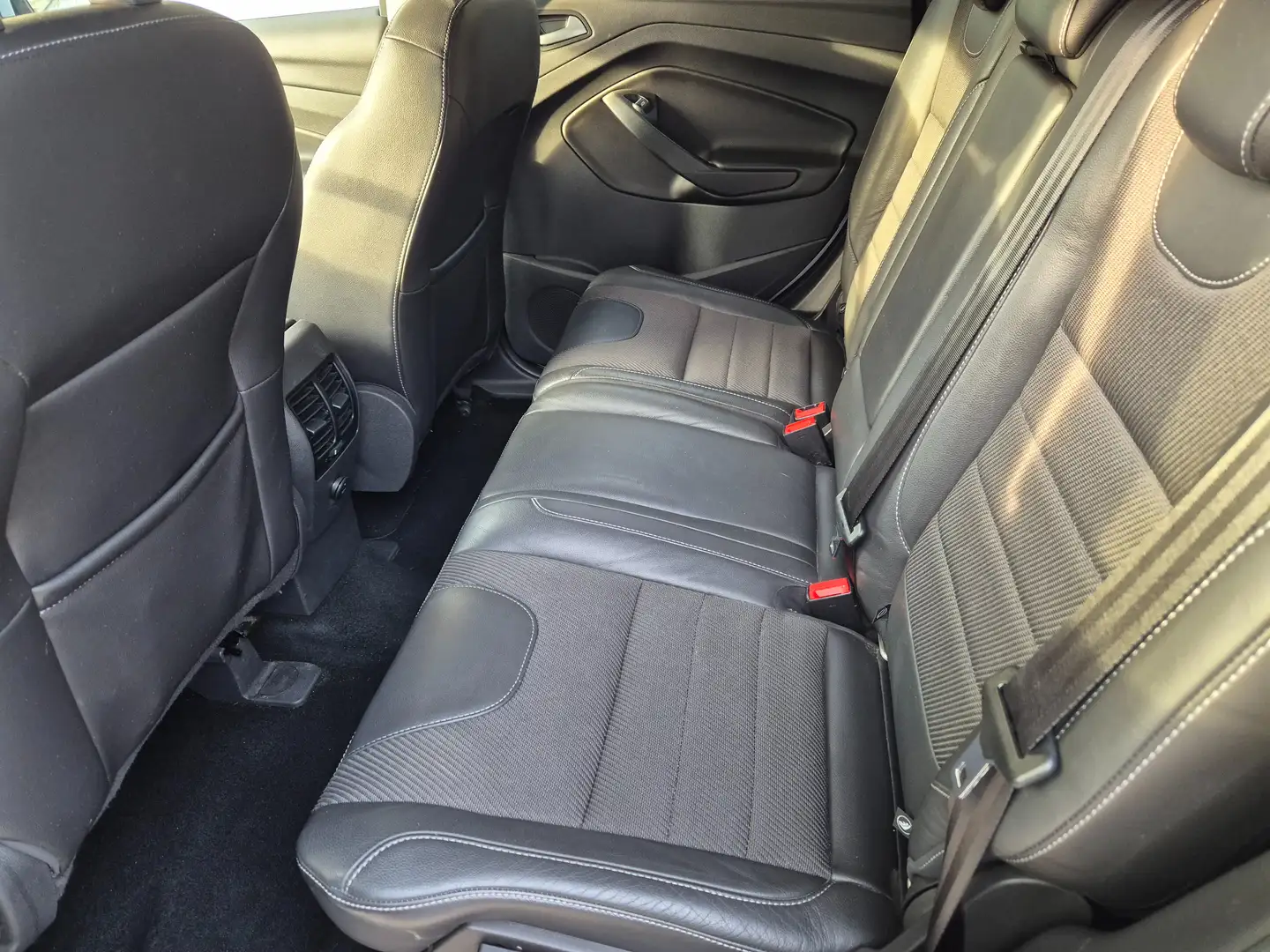 Ford Kuga 2.0 tdci Titanium 4wd 150CV AUT. AWD - immagine 13