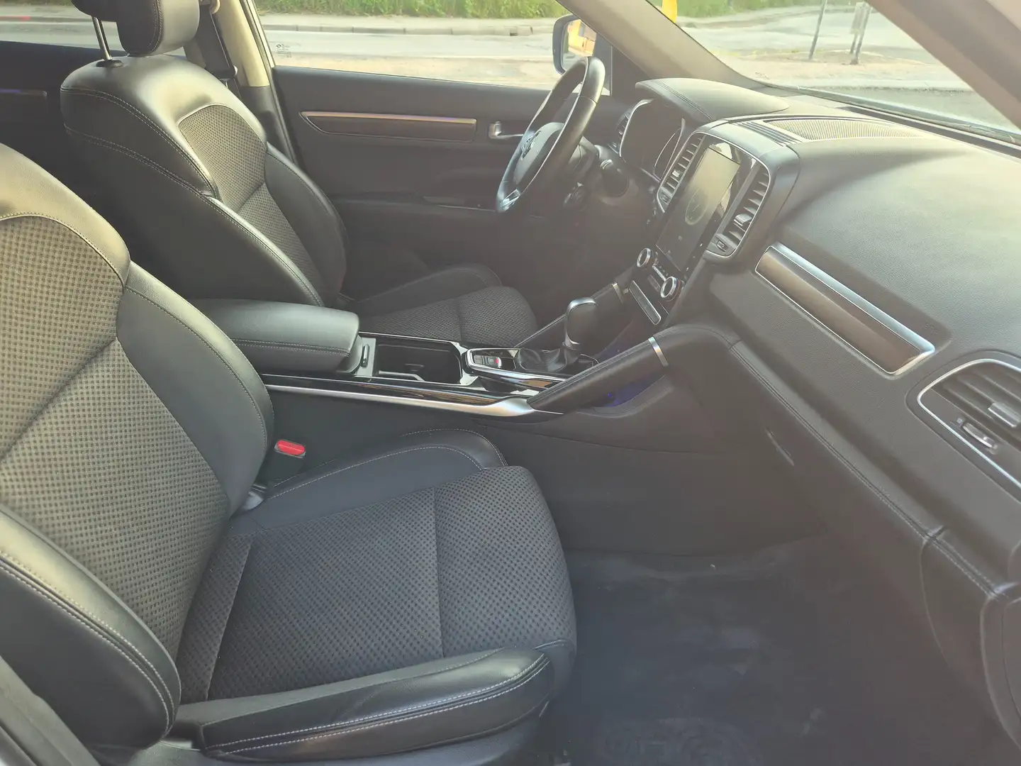 Renault Koleos 2.0 dci Intens 175cv x-tronic - immagine 14