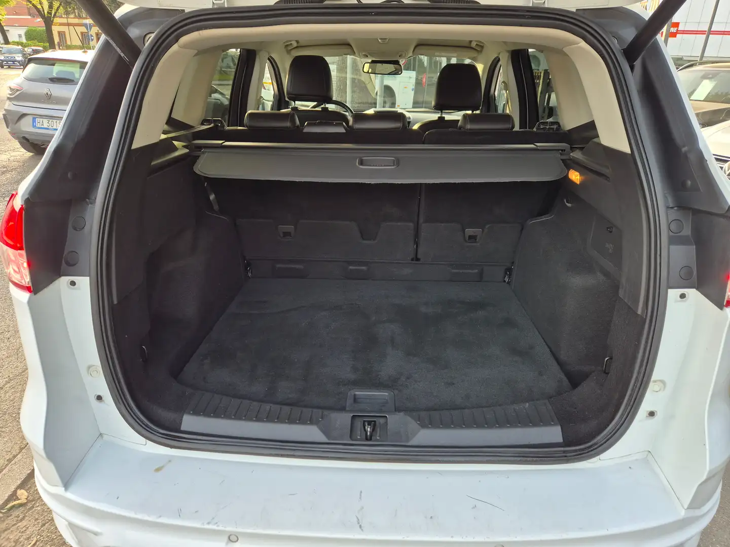 Ford Kuga 2.0 tdci Titanium 4wd 150CV AUT. AWD - immagine 14