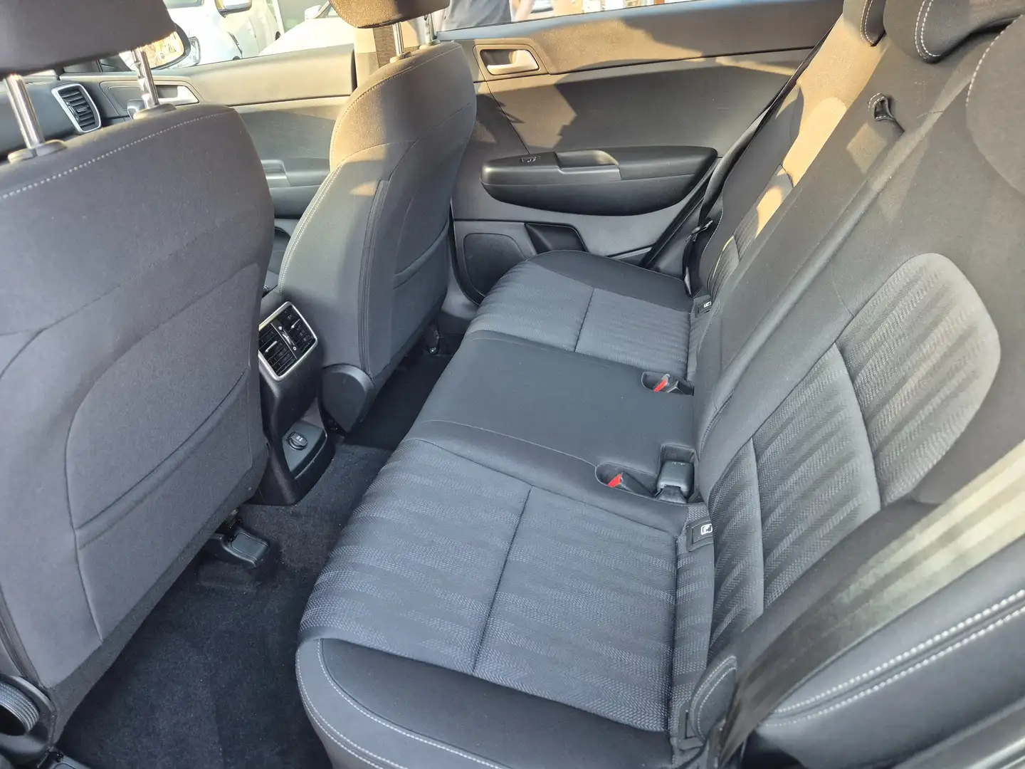 Kia Sportage 1.6 crdi Business Class 2wd 115cv N1 AUTOCARRO - immagine 14