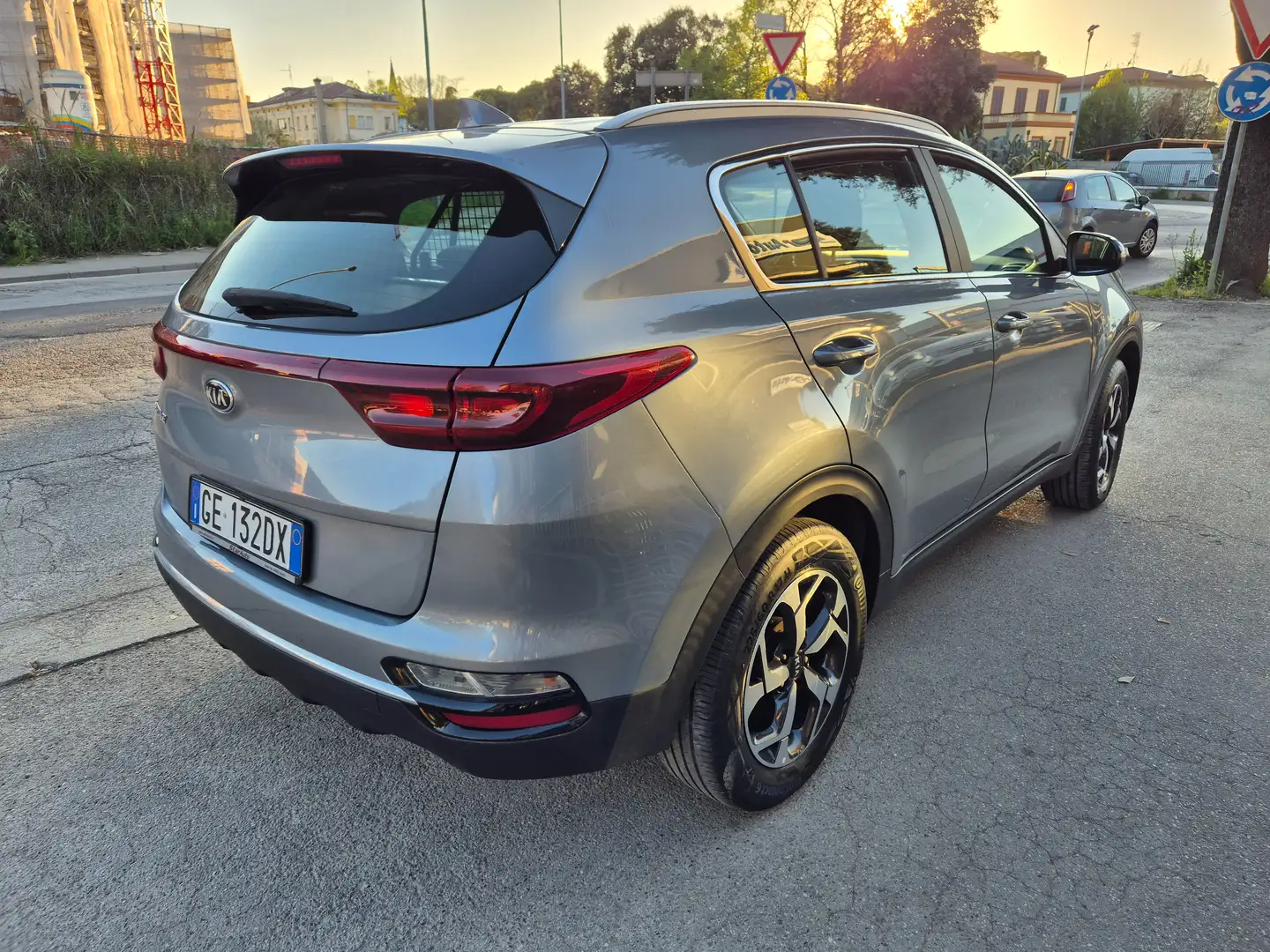 Kia Sportage 1.6 crdi Business Class 2wd 115cv N1 AUTOCARRO - immagine 3