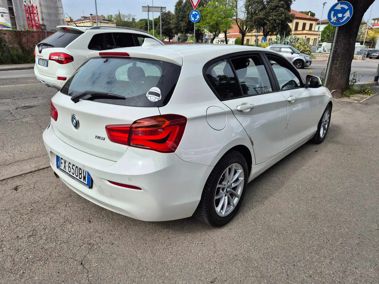 BMW 116i Advantage 5p - immagine 3