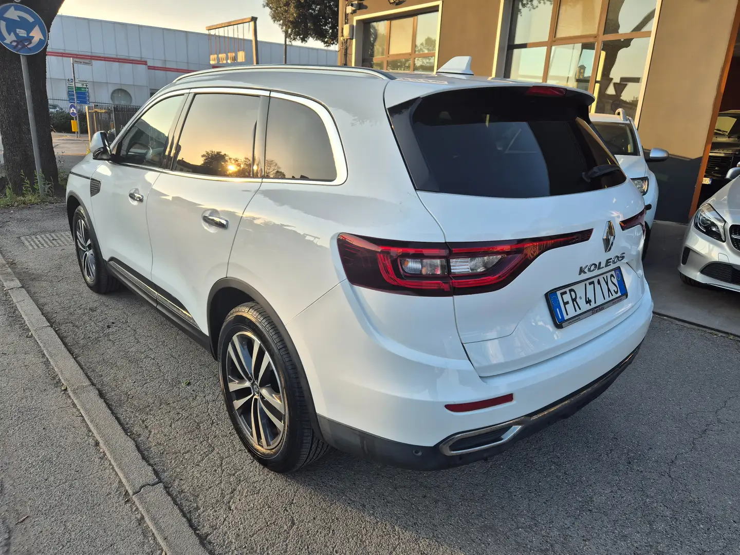 Renault Koleos 2.0 dci Intens 175cv x-tronic - immagine 3