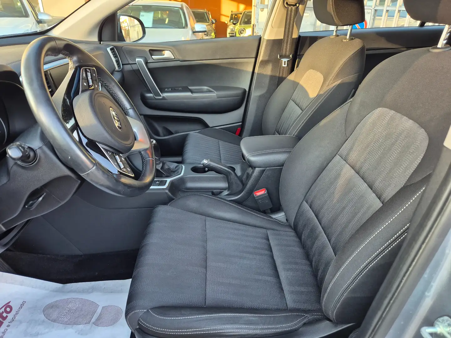 Kia Sportage 1.6 crdi Business Class 2wd 115cv N1 AUTOCARRO - immagine 5