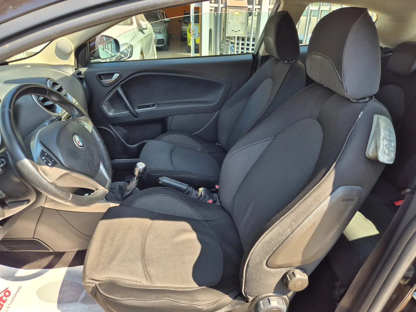 Alfa Romeo MiTo 1.4 tb Distinctive 120cv - immagine 11