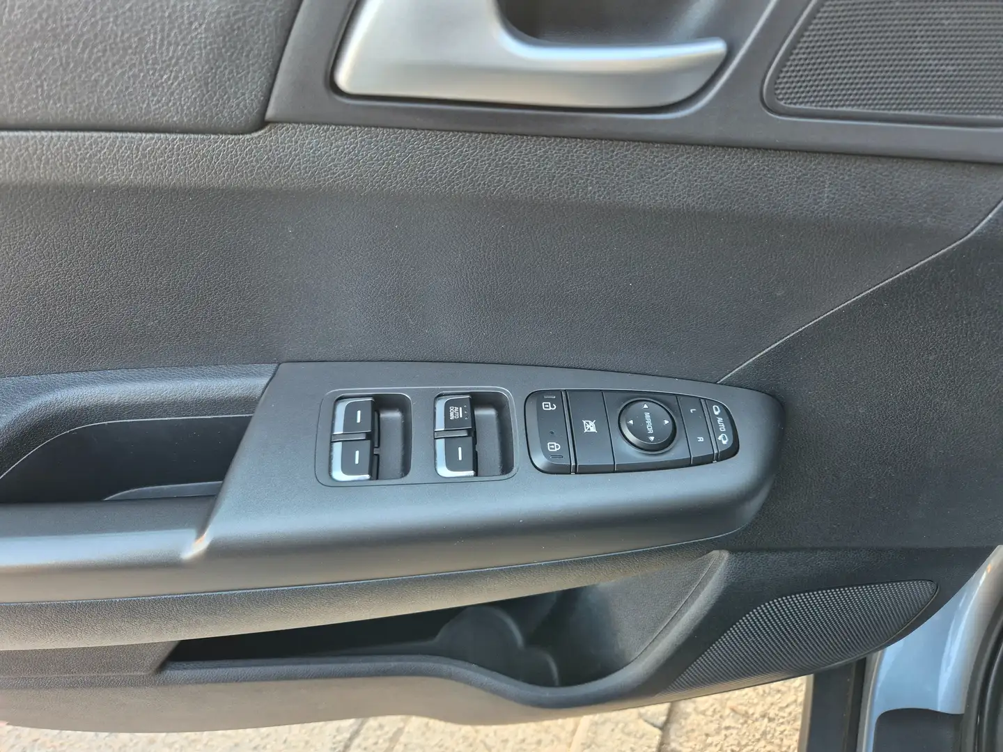 Kia Sportage 1.6 crdi Business Class 2wd 115cv N1 AUTOCARRO - immagine 7