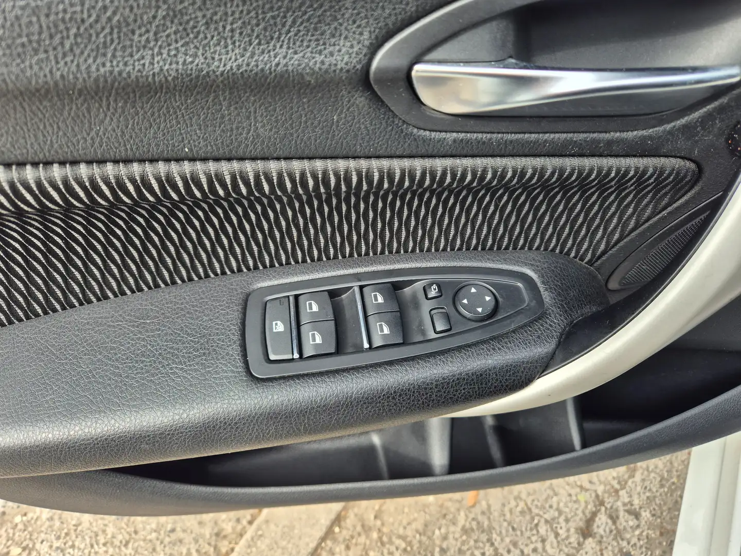 BMW 116i Advantage 5p - immagine 7