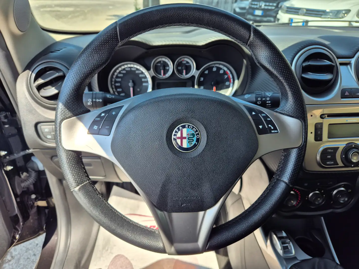 Alfa Romeo MiTo 1.4 tb Distinctive 120cv - immagine 7