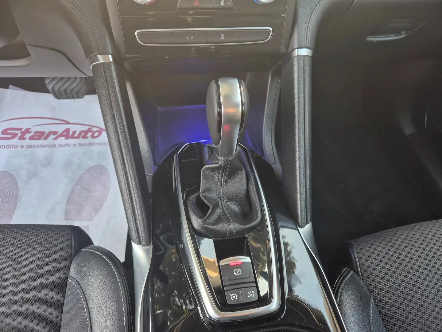 Renault Koleos 2.0 dci Intens 175cv x-tronic - immagine 8