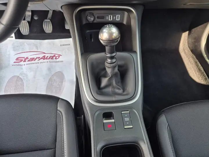 Jeep Avenger 1.2 turbo Summit fwd 100cv - immagine 10