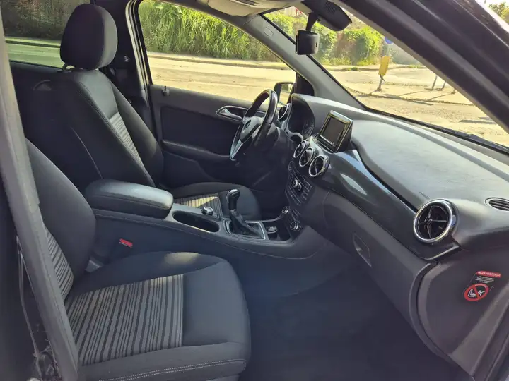 Mercedes-Benz B 180 cdi be Executive - immagine 14