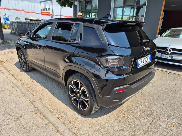 Jeep Avenger 1.2 turbo Summit fwd 100cv - immagine 4