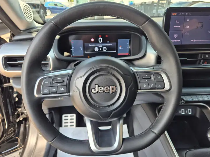 Jeep Avenger 1.2 turbo Summit fwd 100cv - immagine 8