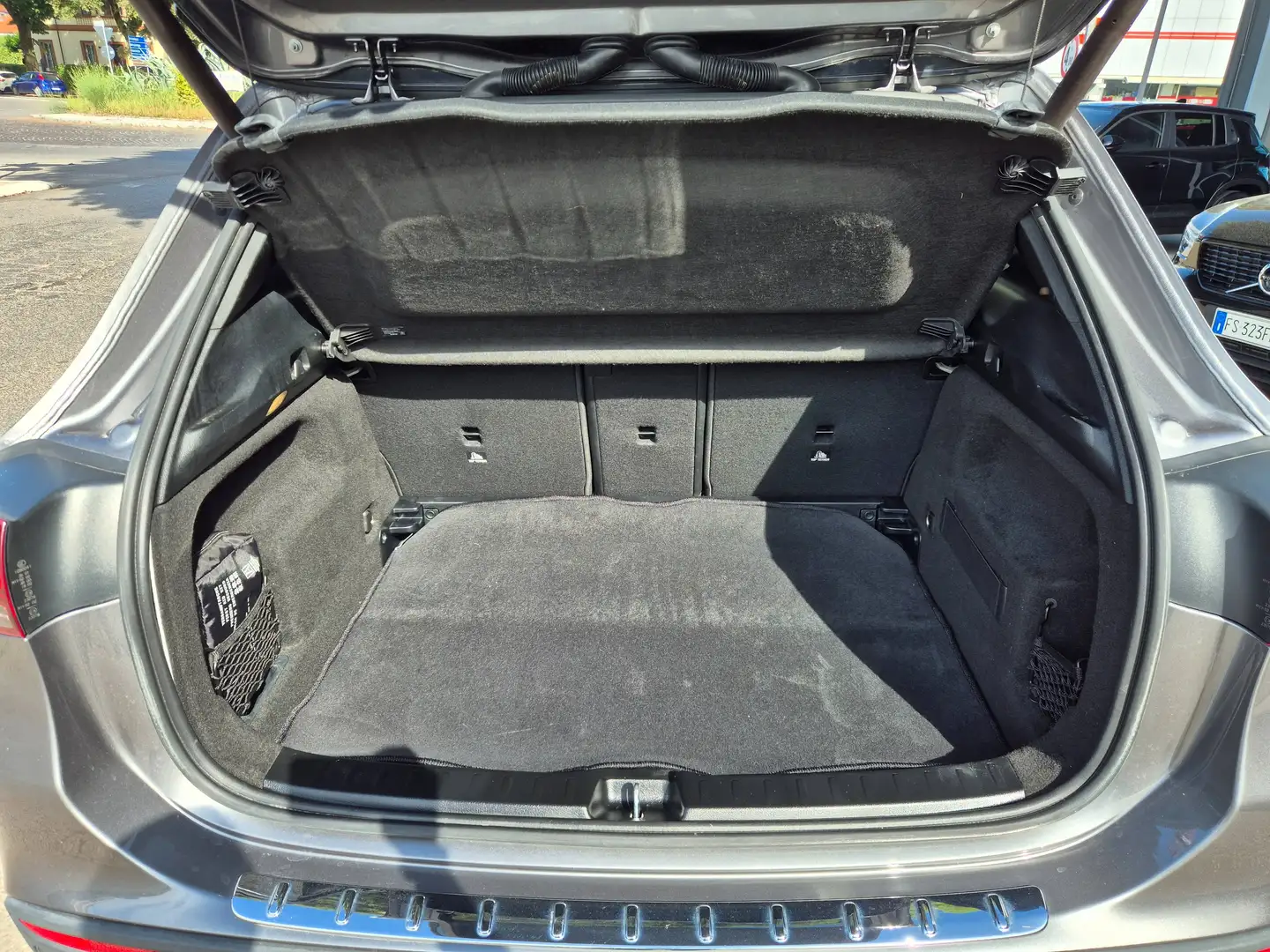 Mercedes-Benz GLA 180 d Business auto - immagine 14