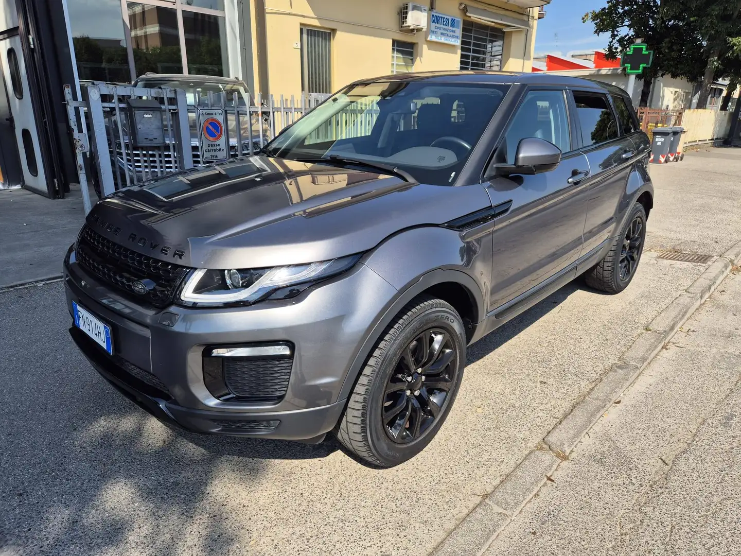 Land Rover Range Rover Evoque N1 5p 2.2 td4 150cv X COMMERCIANTI - immagine 2