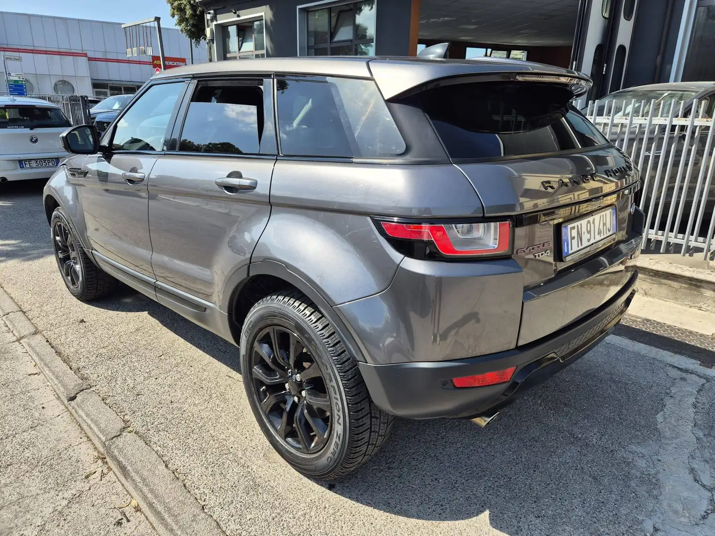 Land Rover Range Rover Evoque N1 5p 2.2 td4 150cv X COMMERCIANTI - immagine 3