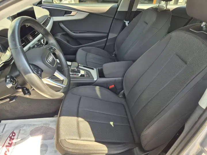 Audi A4 Avant 35 2.0 tdi mhev Business 163cv s-tronic - immagine 5